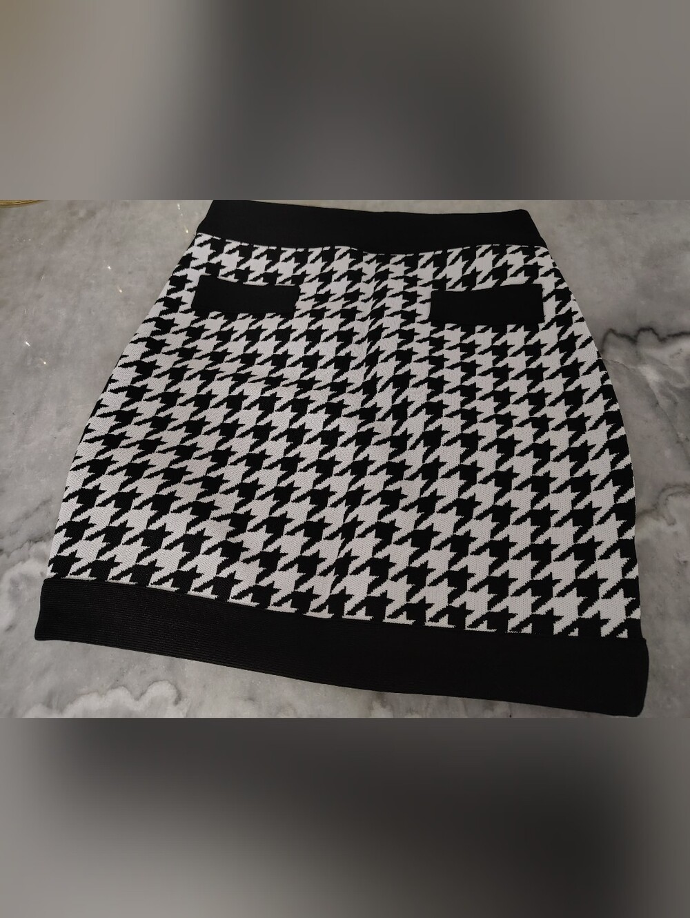 Fashion Nova Black and White Houndstooth Knit Skirt - Picture 1 of 3